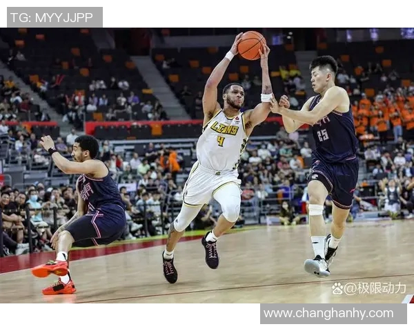 CBA广厦与深圳精彩对决录像回放全程回顾与分析 CBA广厦与深圳精彩对决录像回放全程回顾与分析