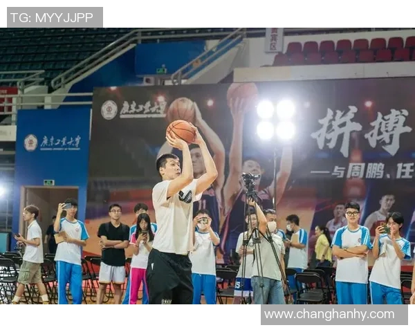 任骏飞领衔球队奋战新赛季展现篮球风采与拼搏精神的精彩瞬间