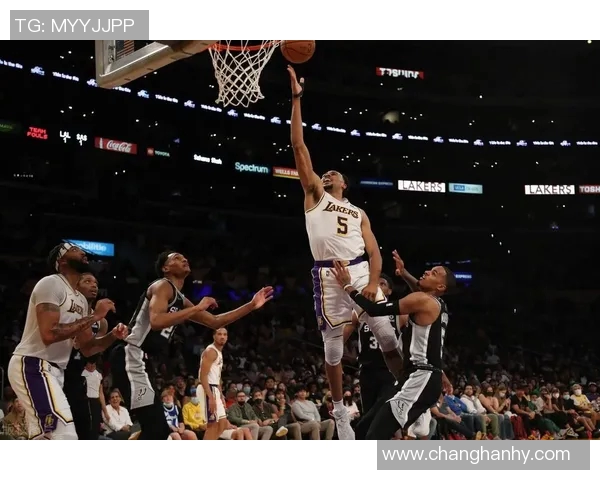 塔里伊森的崛起之路：从新秀到NBA明星的成长历程